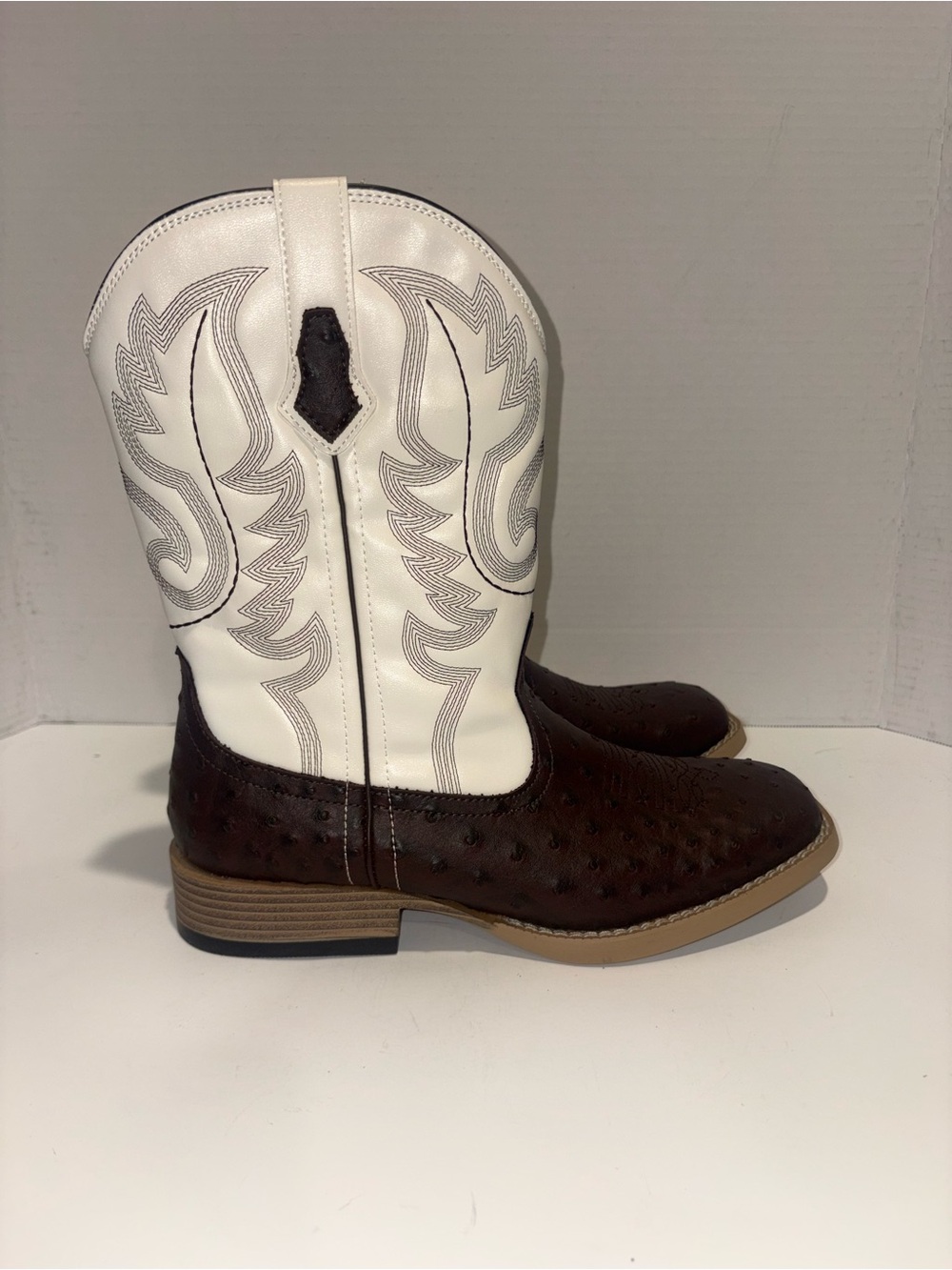 Roper Two-Tone Western Boots - White & Dark Brown - New